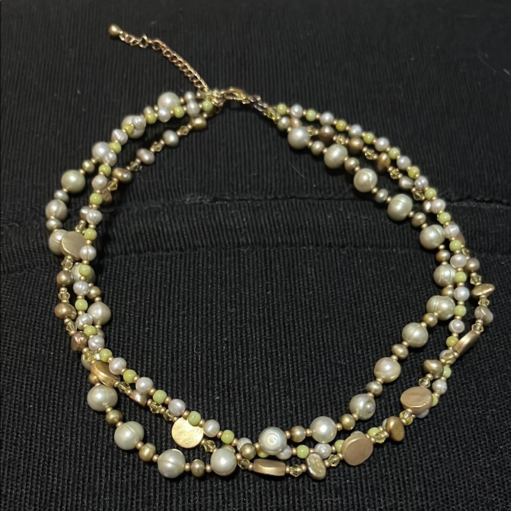 Timeless Gold and Cream Necklace with Pearlescent Beads